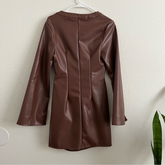 Missguided Brown Leather dress with cutout - Picture 4 of 6